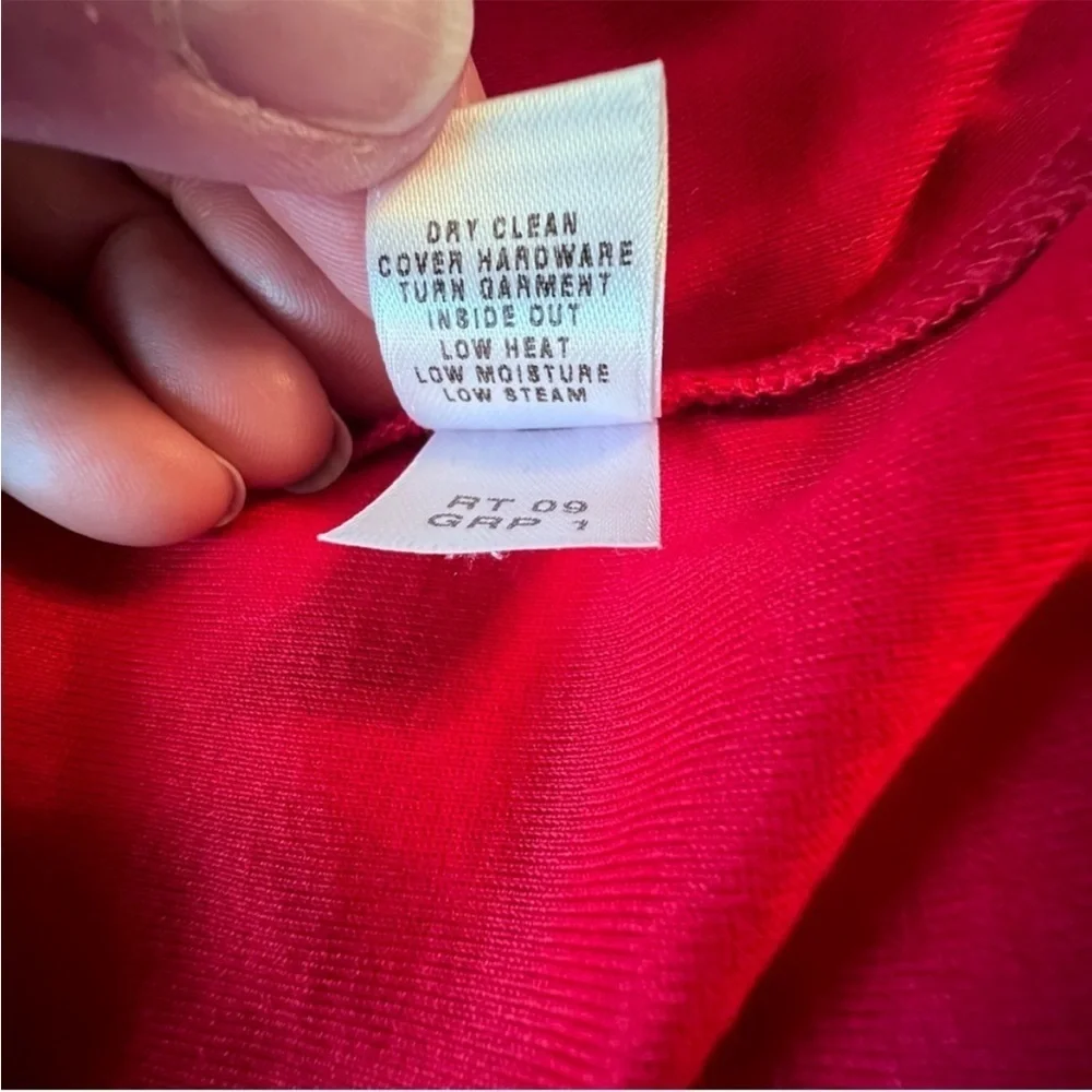 ST. JOHN VTG Red Studded Collar Button Front Polo Shirt 100% Cotton Women's‎ L - Picture 9 of 9